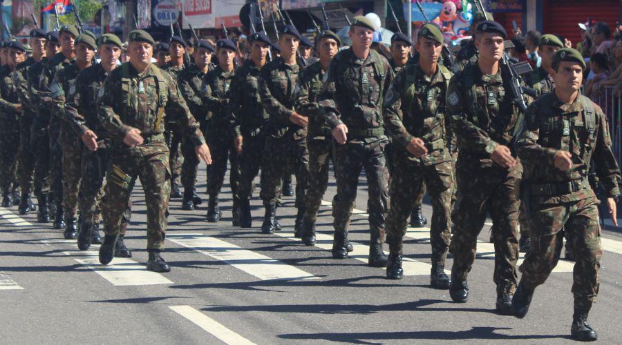 Forças de segurança e mais de mil alunos participam do Desfile Cívico-Militar